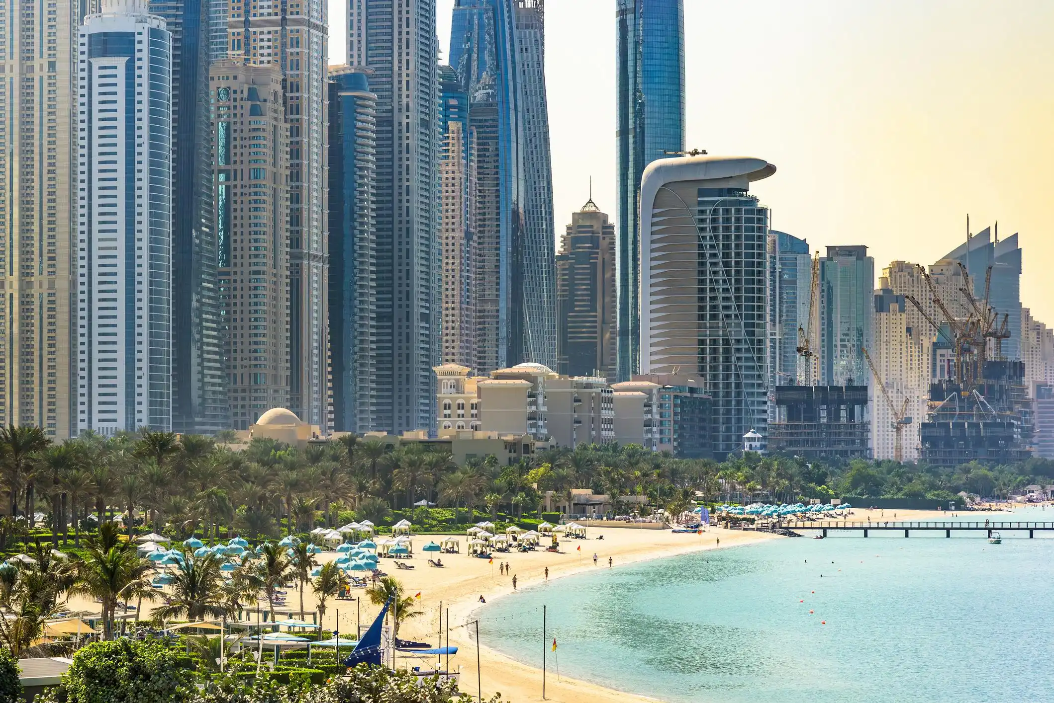 چرا خرید ملک در دبی بهترین سرمایهگذاری سالهای اخیر است؟ 3 enzahome realestate خرید ملک در دبی 1